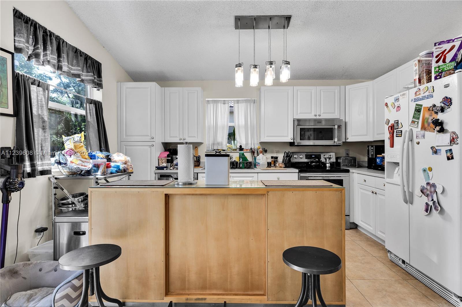 Listing Photo 15
