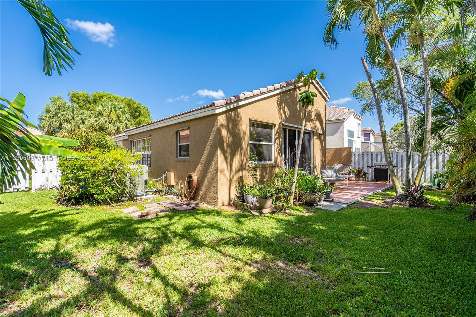 Listing Photo 8