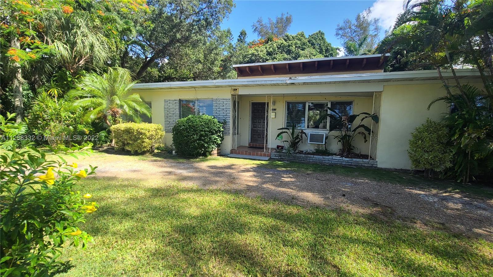 8463 SW 68th St  For Sale A11238332, FL