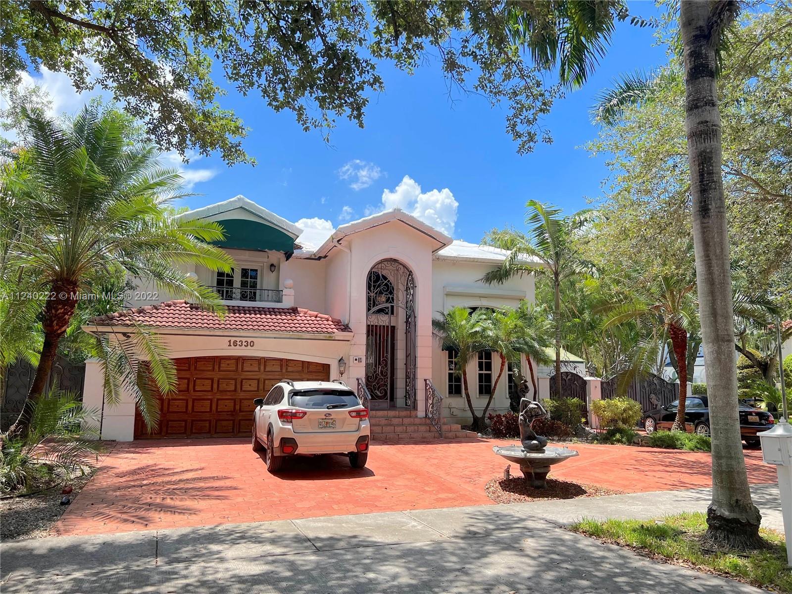 Photo 1 of 16330 84th Ct in Miami Lakes - MLS A11240222