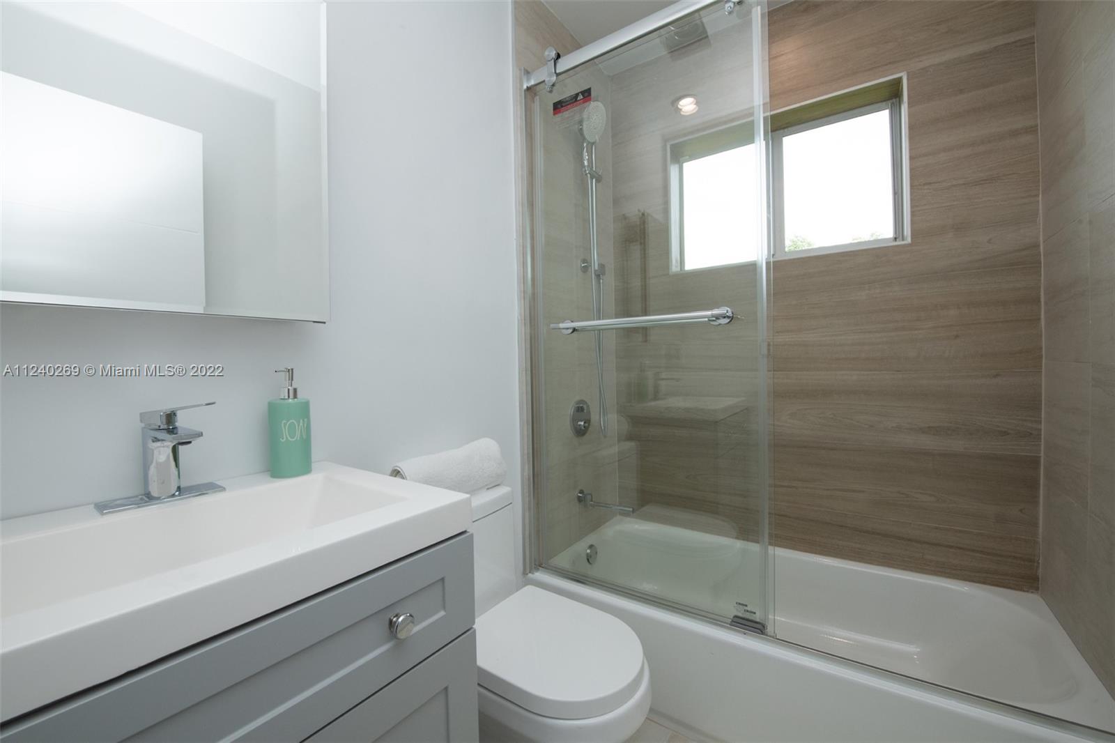 Listing Photo 18