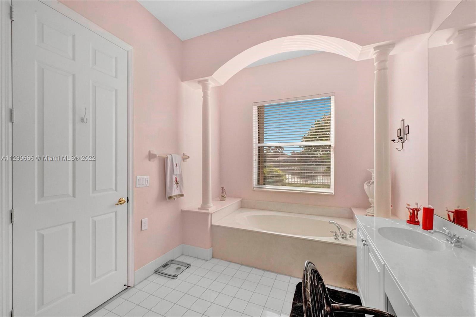 Listing Photo 13