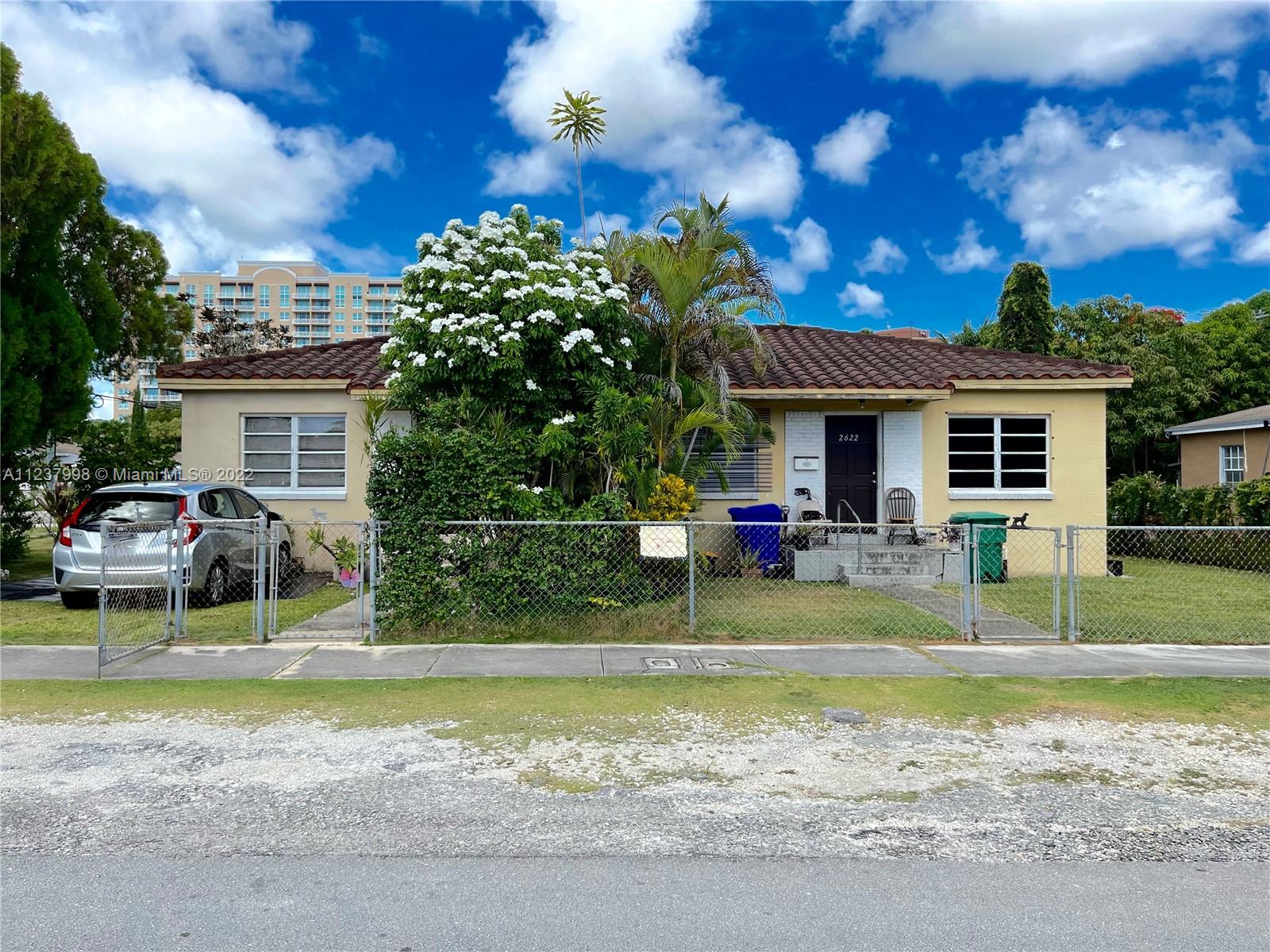 2622 SW 36th Ave  For Sale A11237998, FL