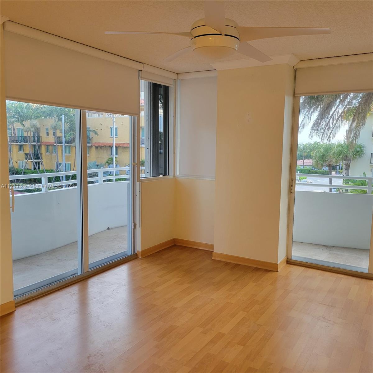 Corner Bedroom with wrap around balcony