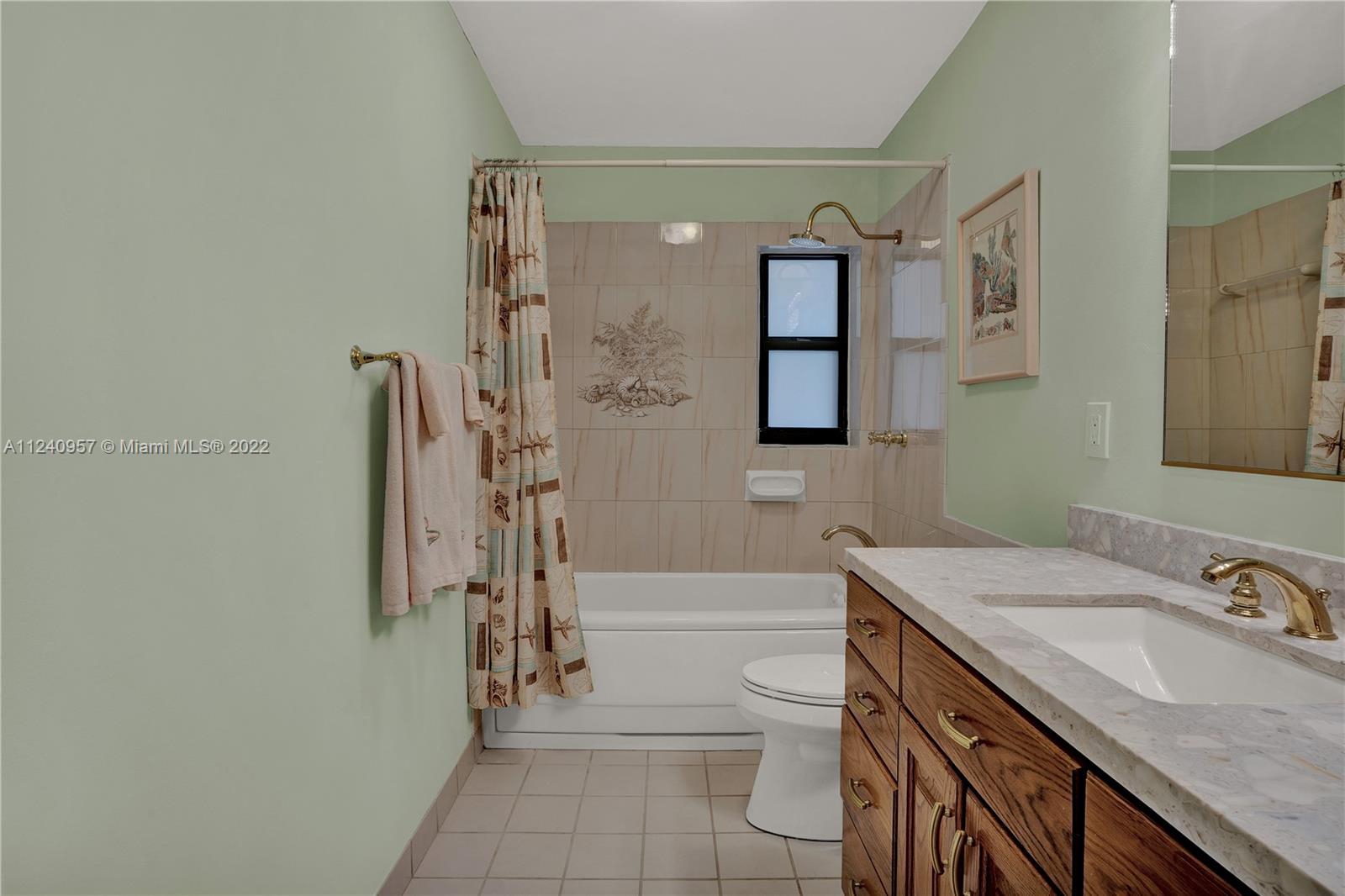 Listing Photo 25