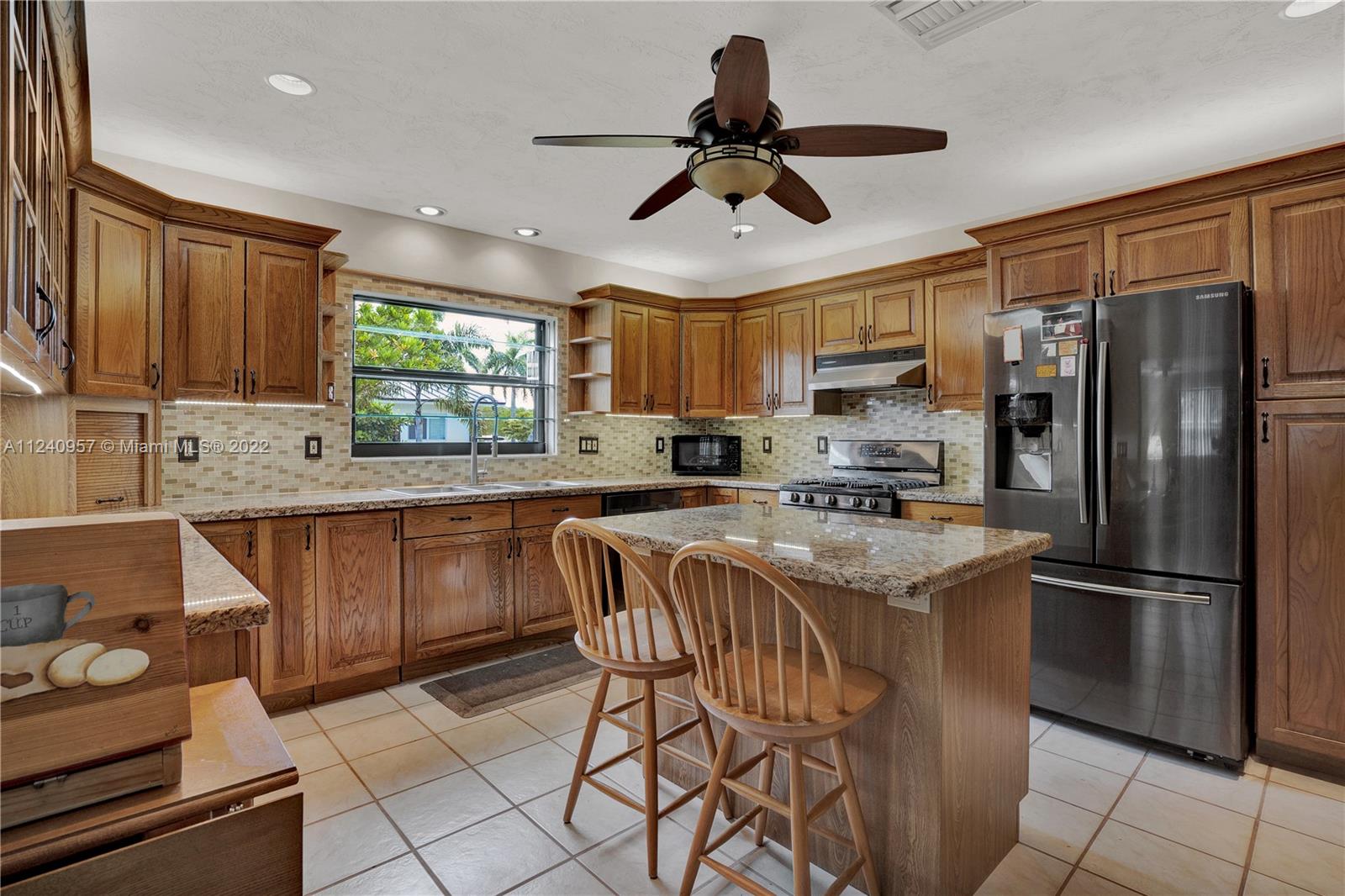 Listing Photo 7