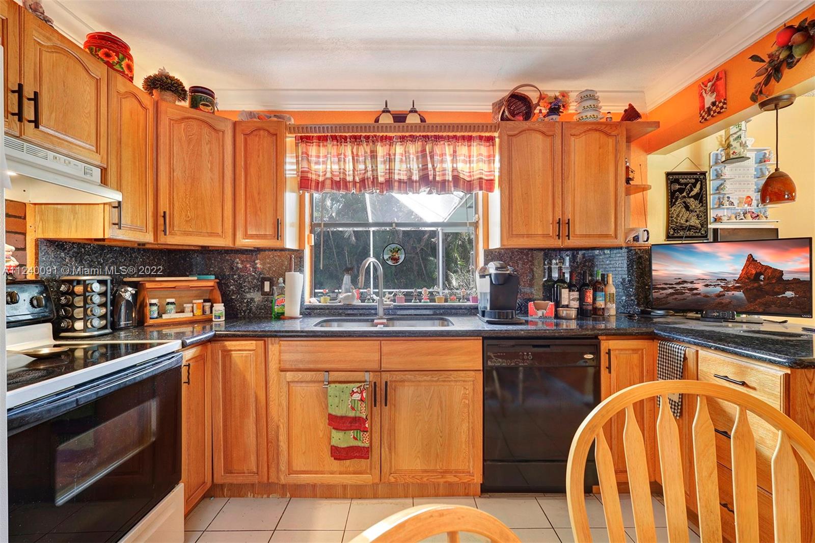 Listing Photo 28