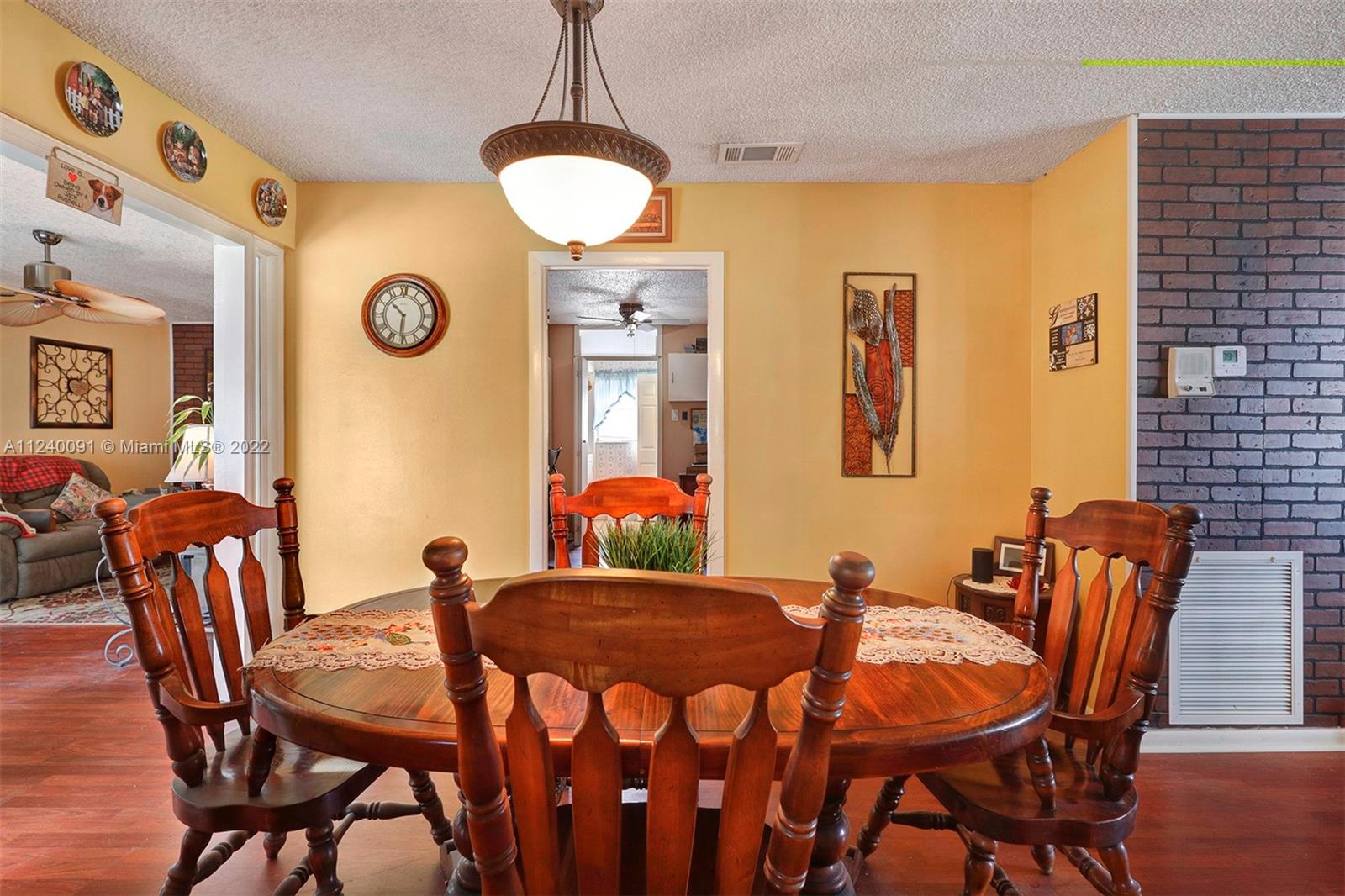 Listing Photo 33