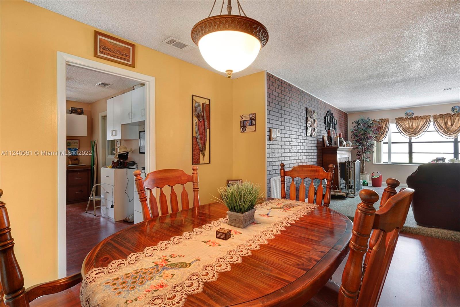 Listing Photo 34