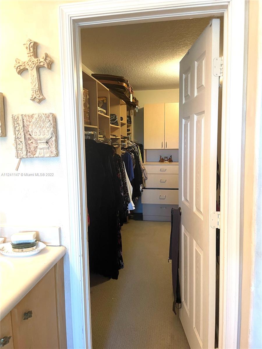 Listing Photo 14