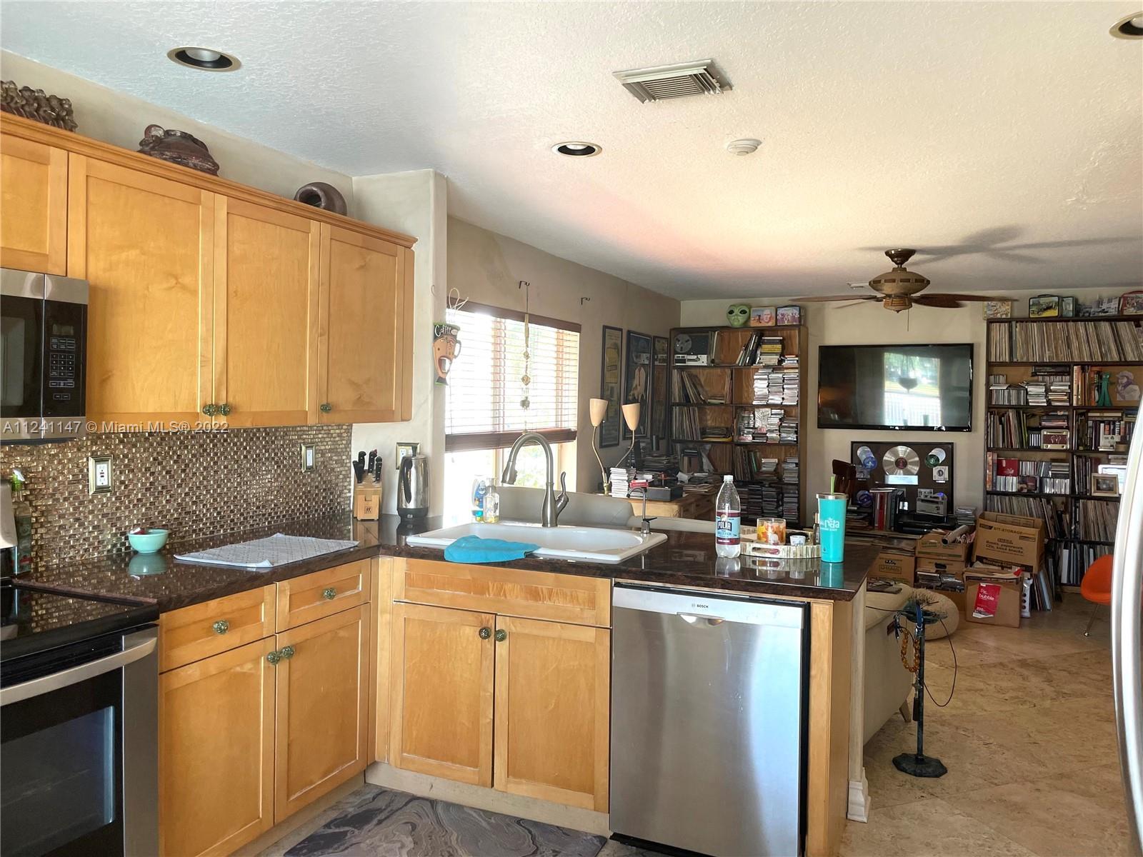 Listing Photo 7