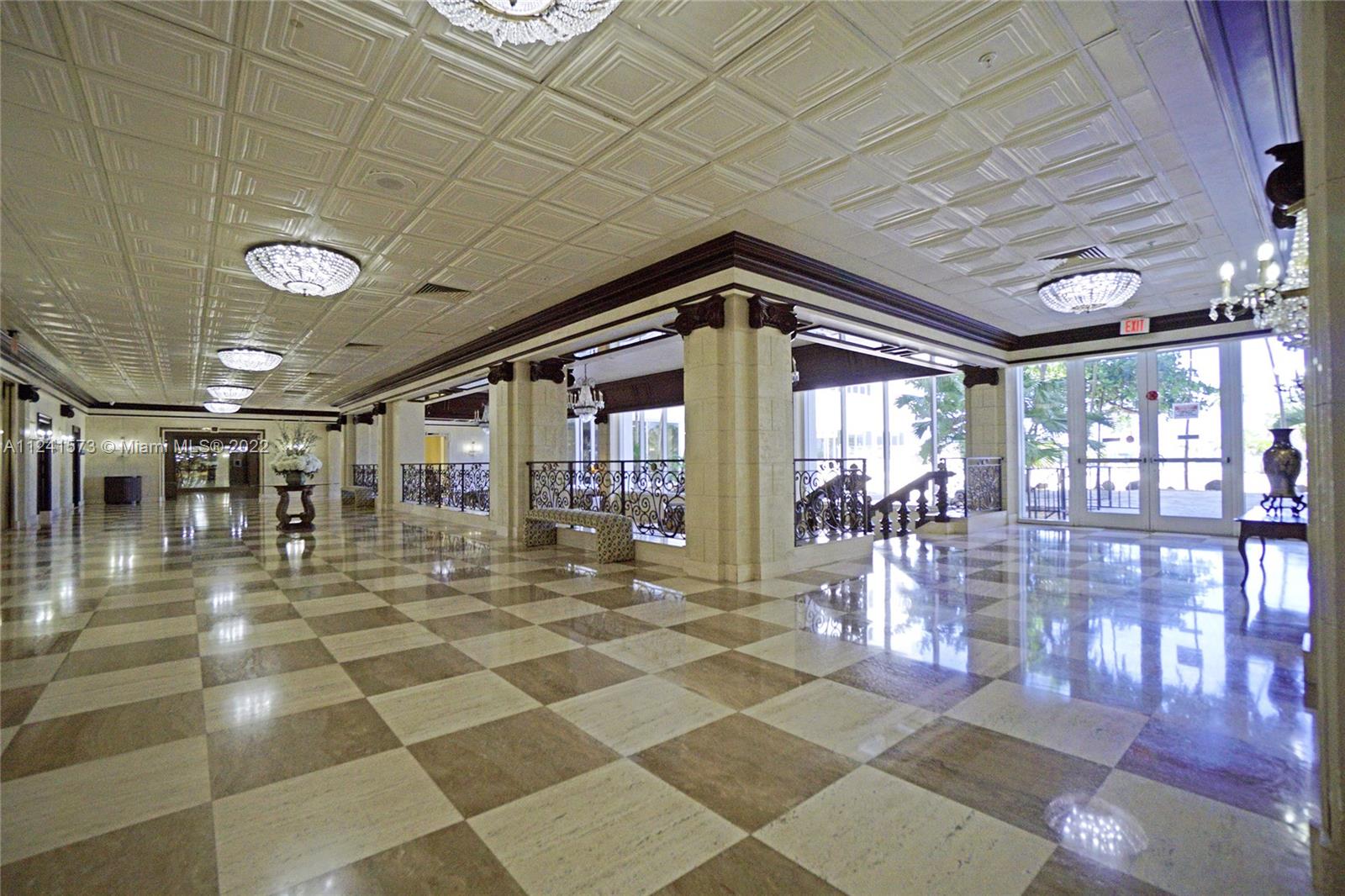 Parker Plaza Estates lobby front entrance.