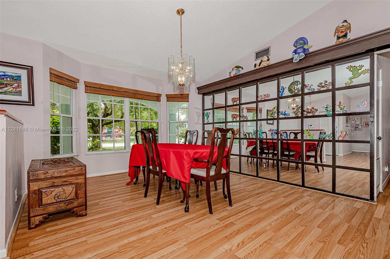 Listing Photo 13