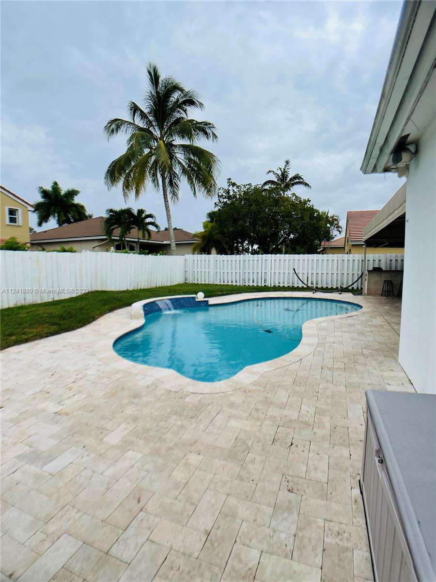 Listing Photo 22