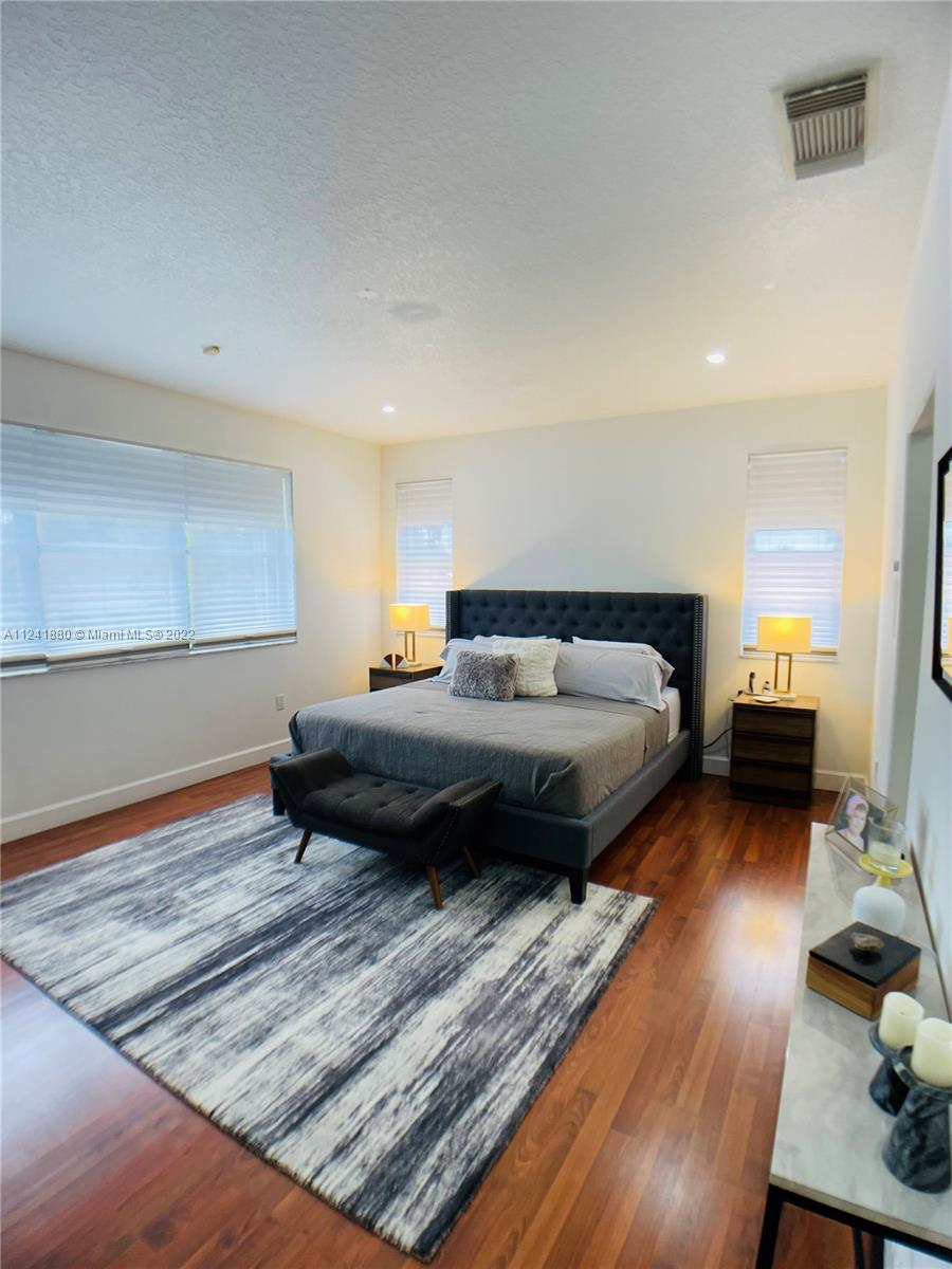Listing Photo 29