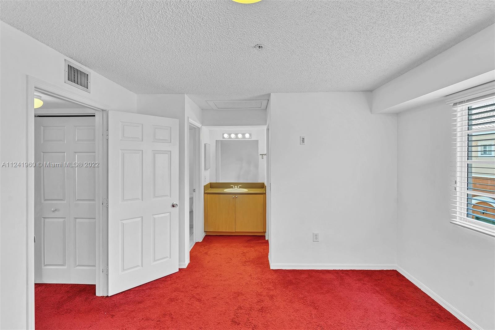 2831 NE 185th St 604
