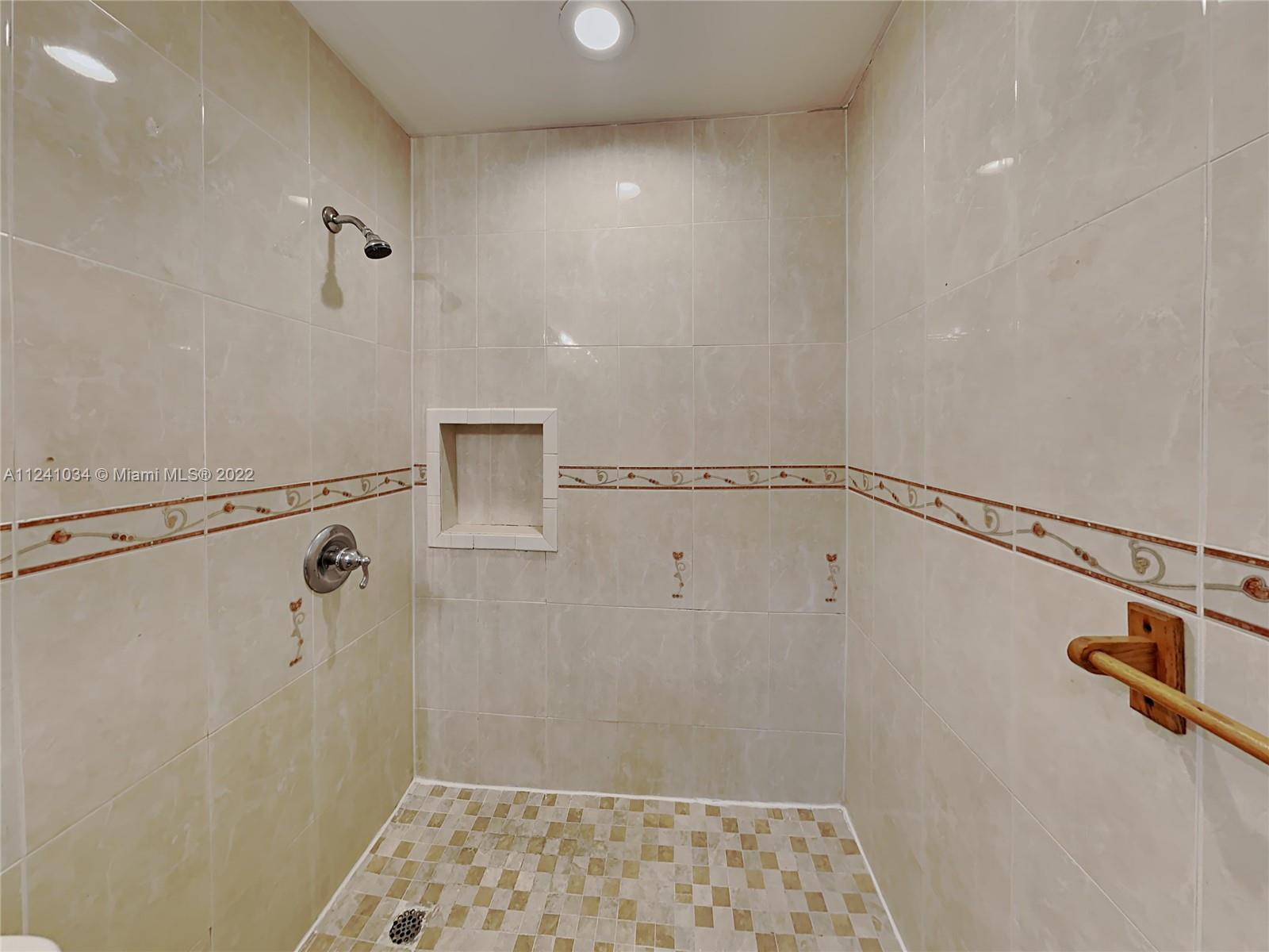 Listing Photo 13