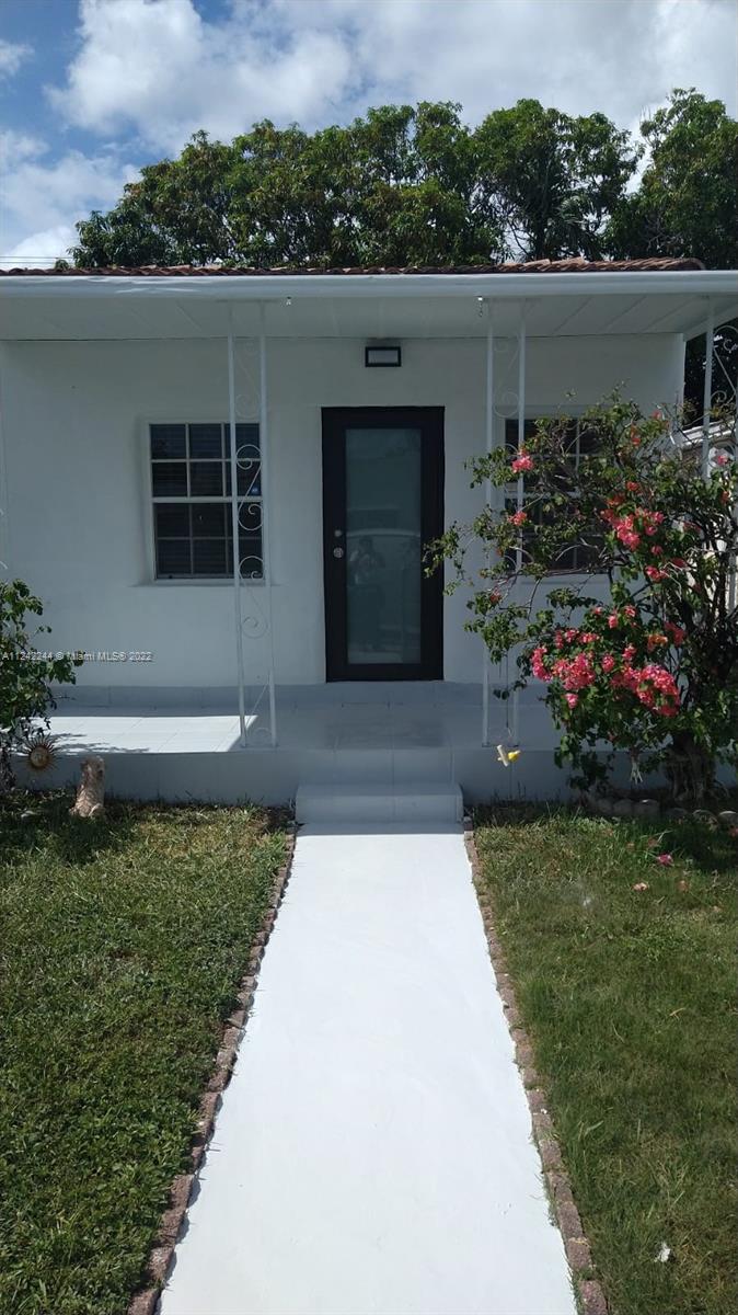 Listing Photo 0