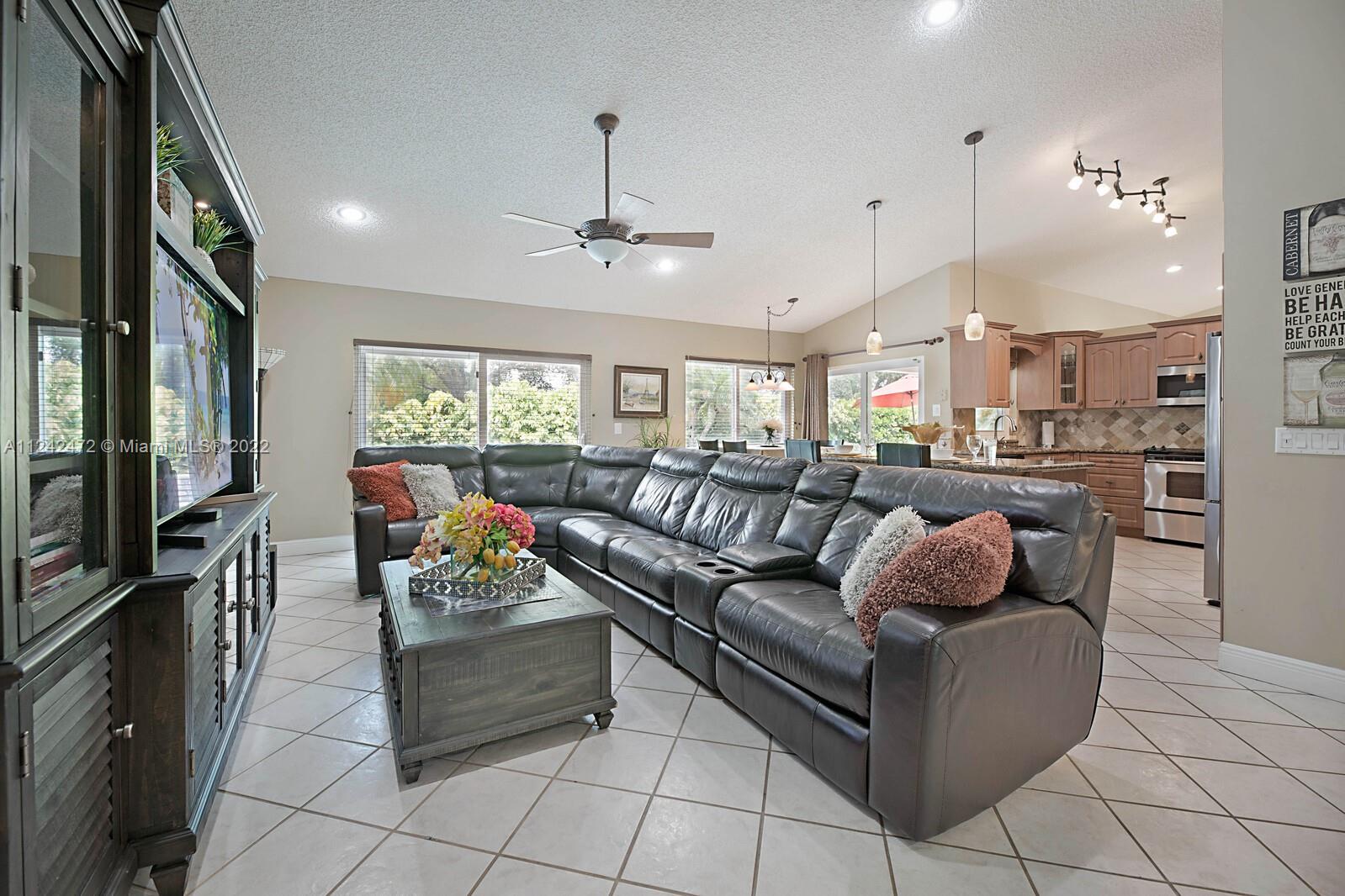 Listing Photo 33