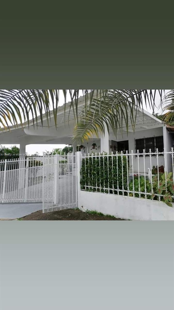 EXCELLENT OPPORTUNITY :  HOUSE FOR SALE IN PANAMA REP OF PANAMA 3 BEDROOM 2 BATH IN OVERSIZED LOT, ALL FENCED IN AND FRONT GATE.  PRIME LOCATION IN VIA RICARDO J ALFARO, RESIDENCIAL EL BOSQUE .  THIS IS A VERY  SOUGHT NEIGHBORHOOD BECAUSE ITS QUITE, WITH A SMALL POLICE STATION AT THE ENTRANCE OF THE DEVELOPMENT.  NEW  SHOPPING CENTER RECENTLY BUILT WITH PHARMACY, GYM, BEAUTY SALON, ETC., MCDONALDS RESTAURANT NEXT TO IT ALL ON VIA RICARDO J ALFARO, HOSPITAL A BLOCK AWAY, GROCERY STORES, UNIVERSITIES.  EL DORADO MALL IS ONLY APPROXIMATELY TWO MILES AWAY WHERE YOU HAVE BANKS, RESTAURANTS, SHOPPING AND SO MUCH MORE.