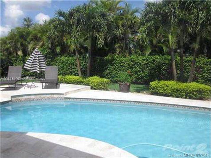 Photo 1 of 377 Harbor Ct in Weston - MLS A11243181