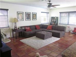 Photo 2 of 377 Harbor Ct in Weston - MLS A11243181