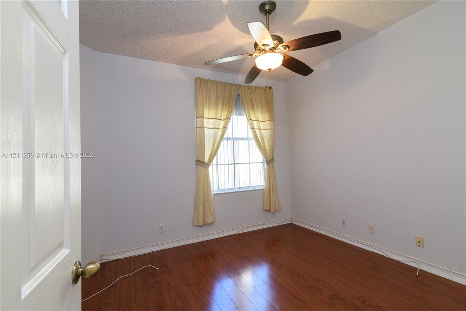 Listing Photo 19