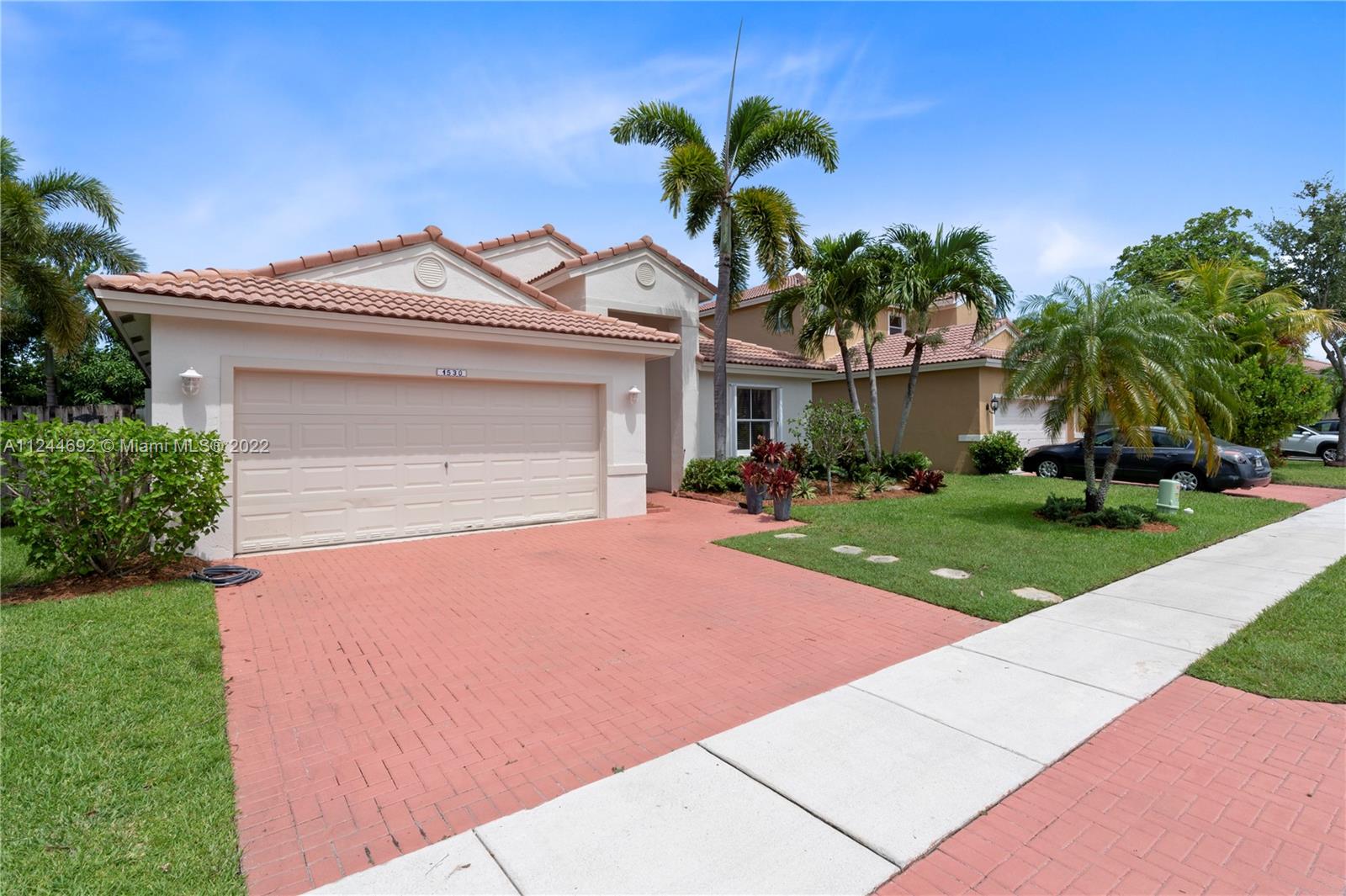Listing Photo 16