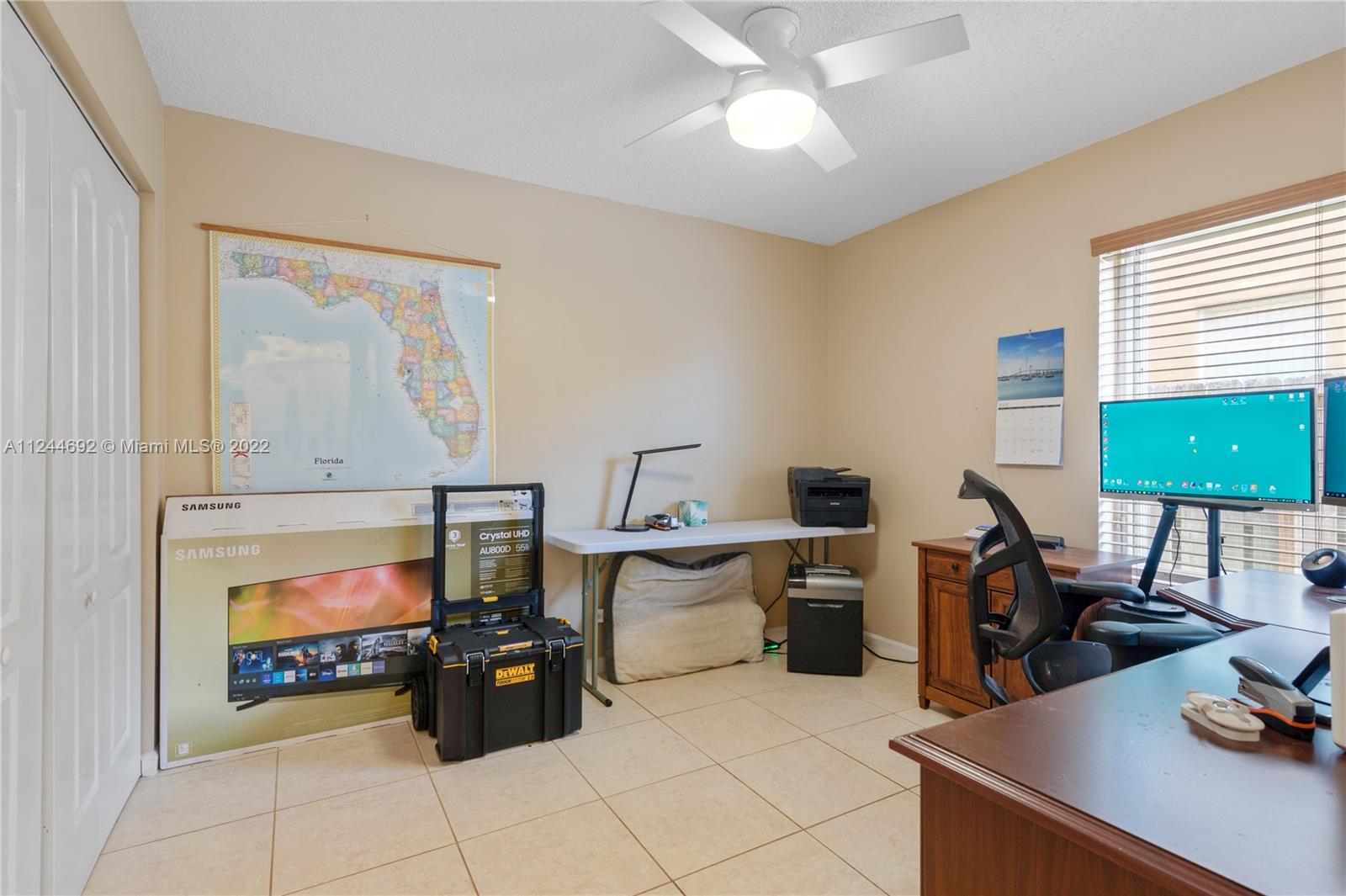 Listing Photo 8