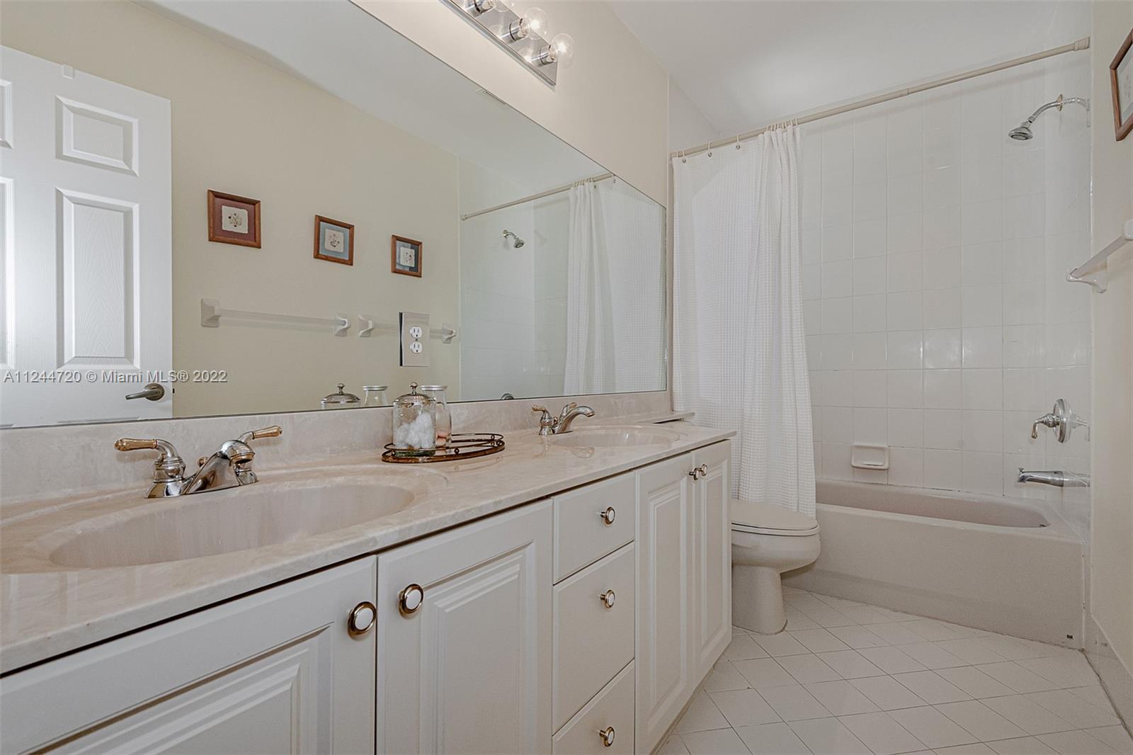 Listing Photo 23