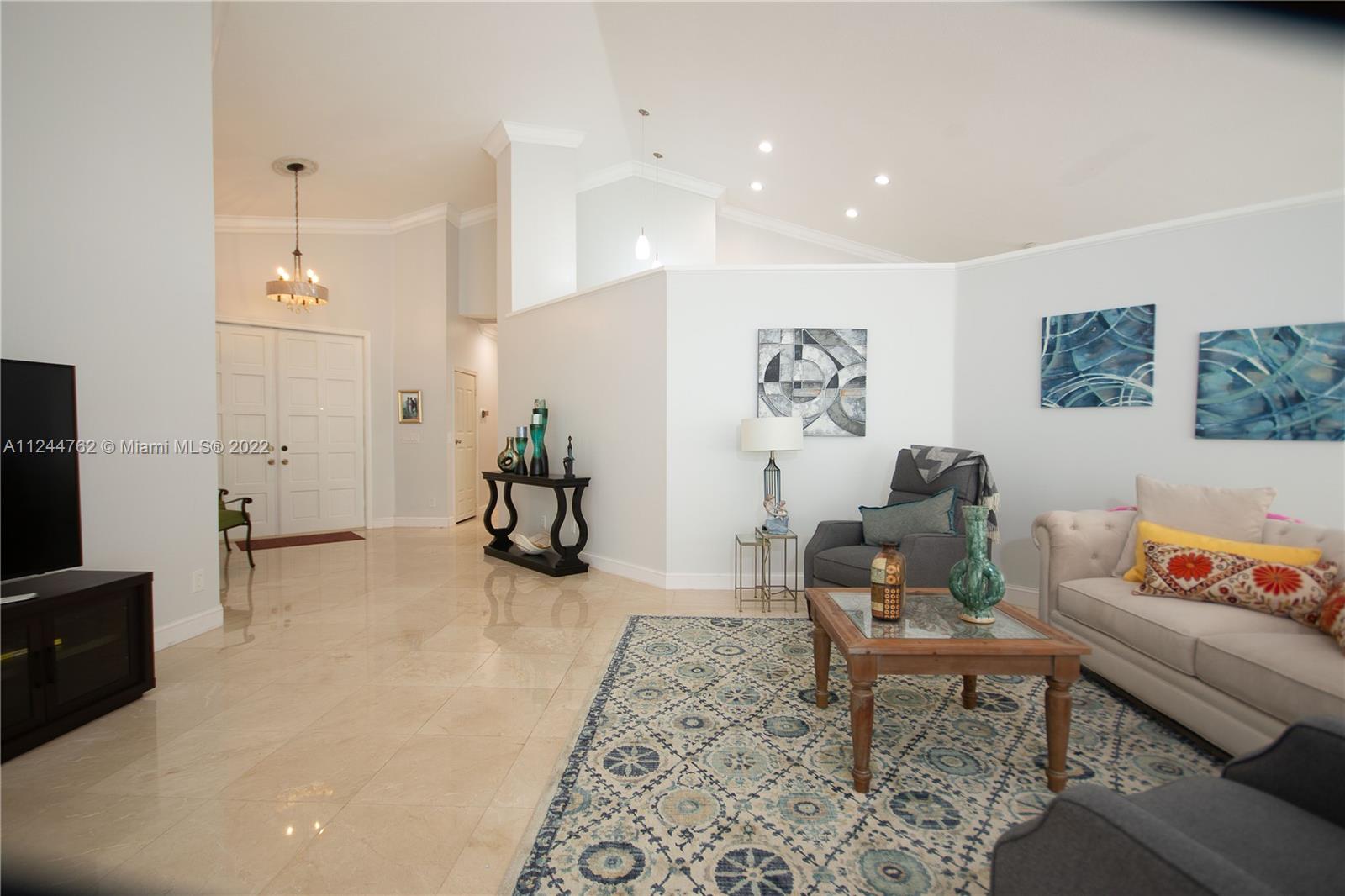 Listing Photo 18