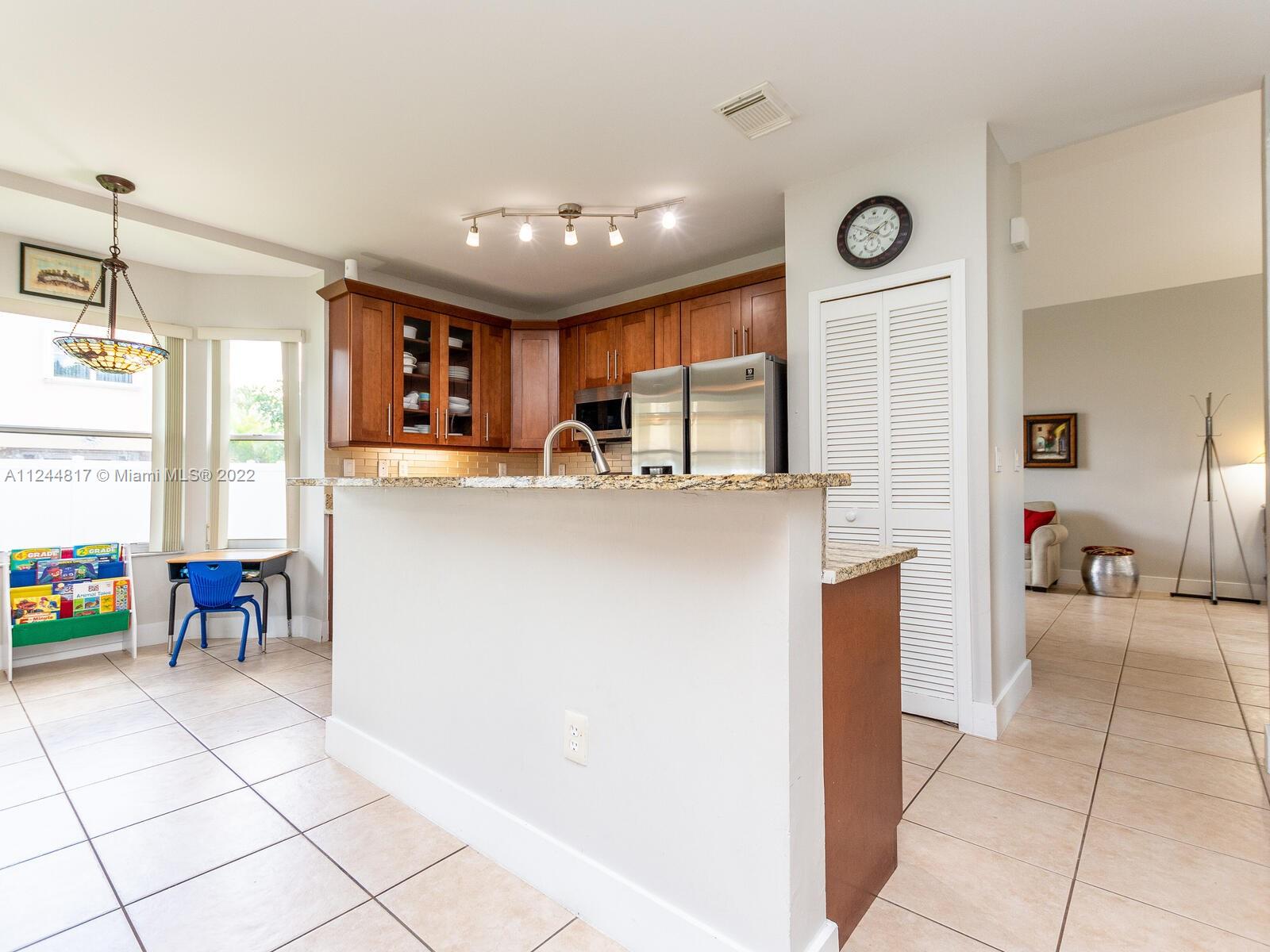 Listing Photo 18