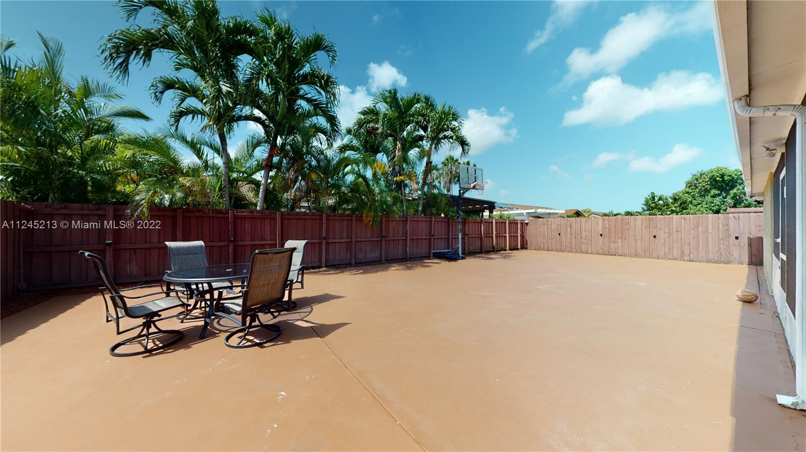 Listing Photo 25