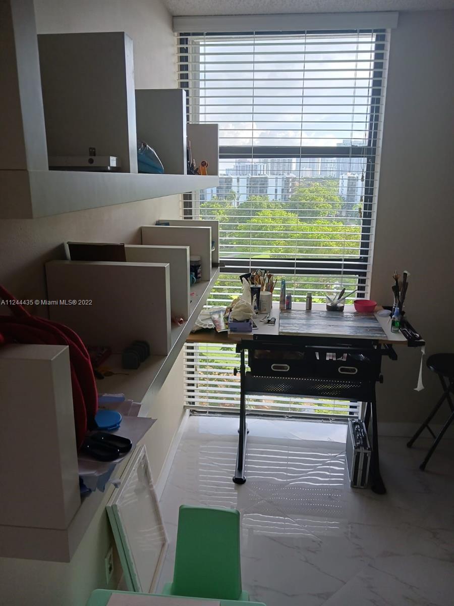 Listing Photo 14