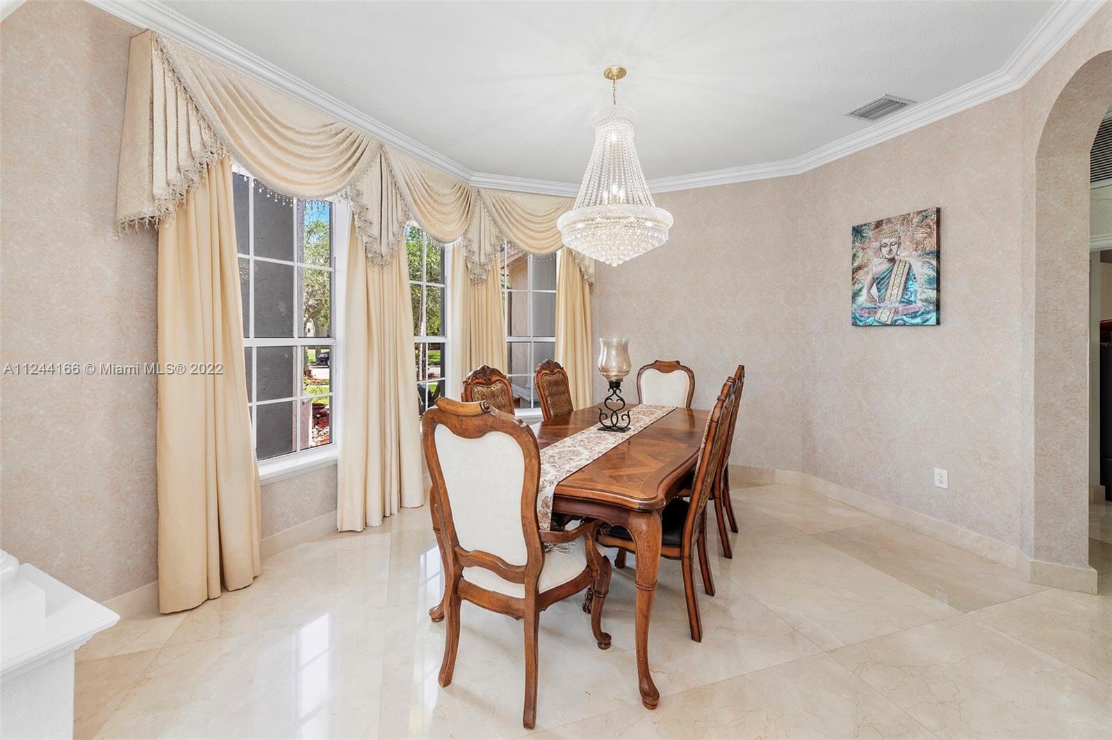 Listing Photo 17