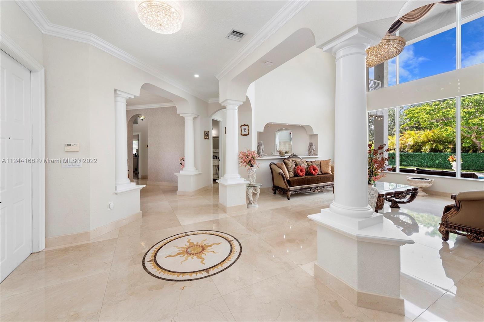 Listing Photo 6