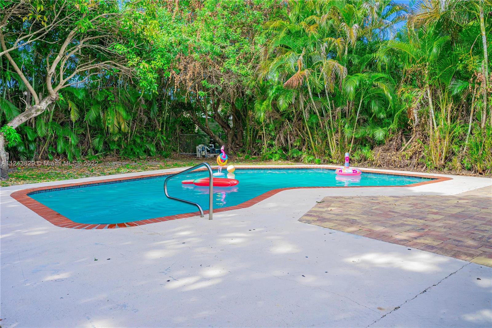 Listing Photo 23