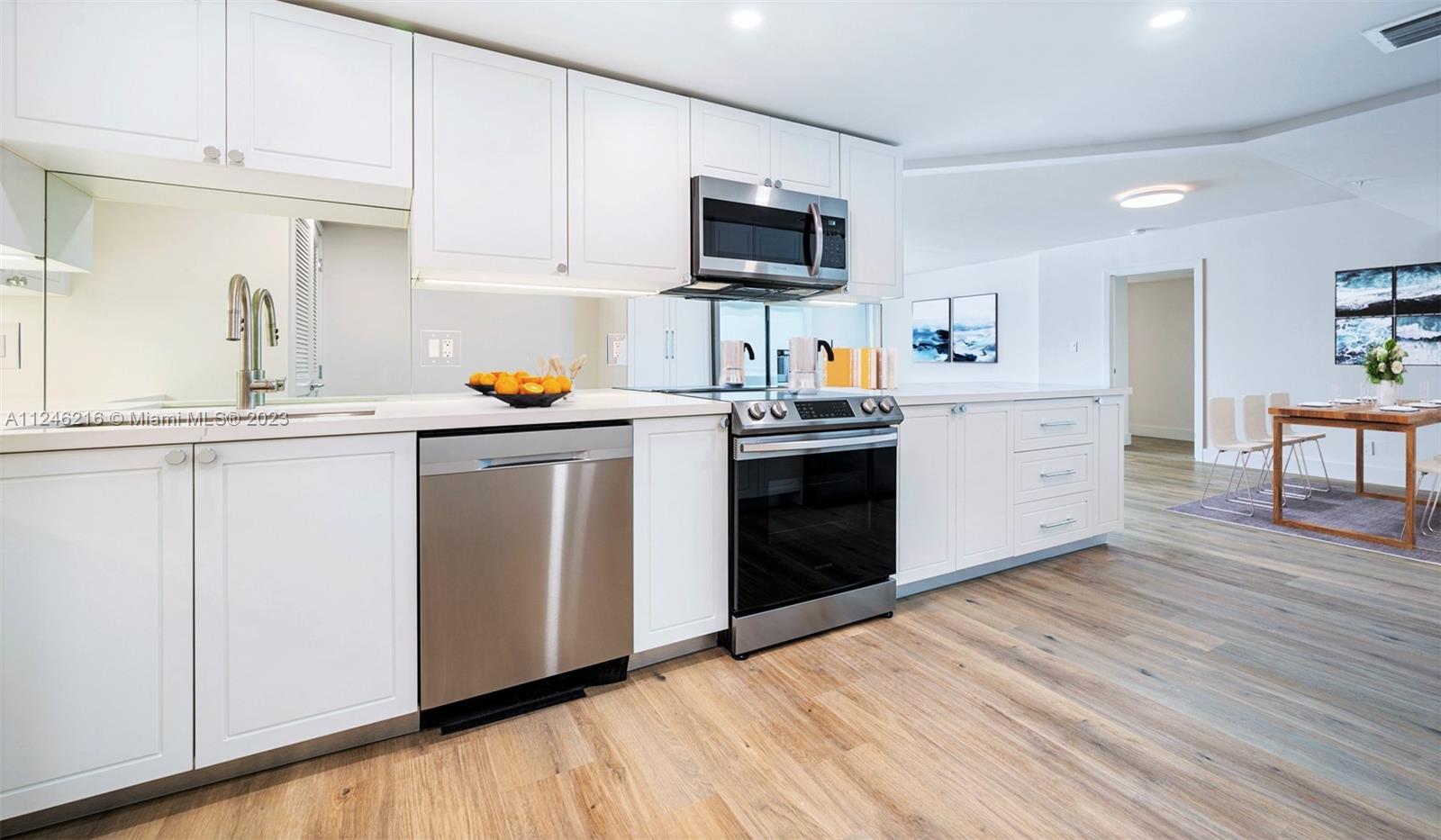 555 NE 34th St 801