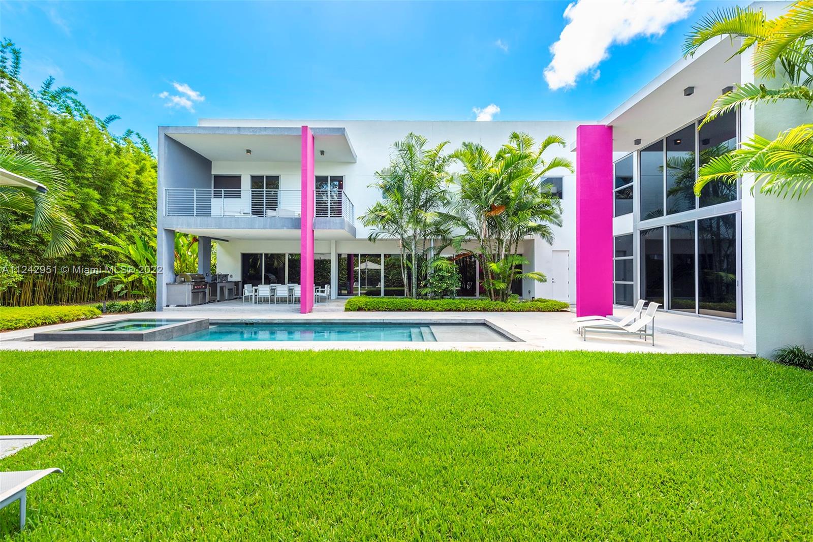 Photo 2 of 6485 85 St in Miami - MLS A11242951