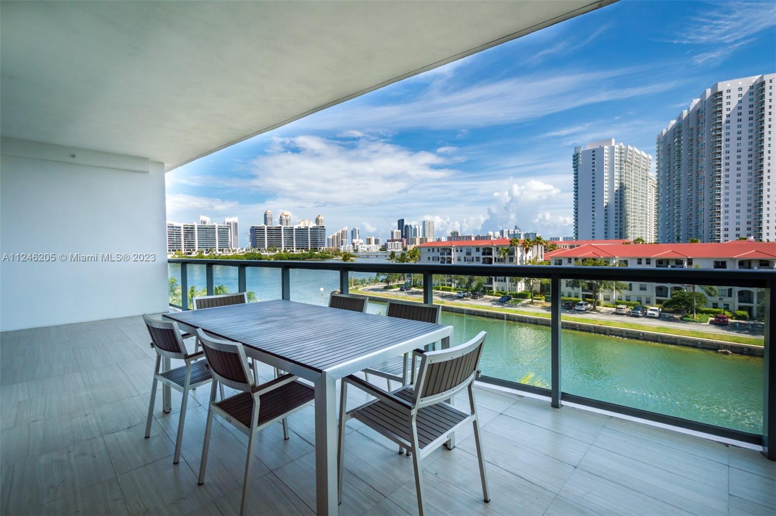 3250 NE 188th St 404, Aventura, FL 33180
