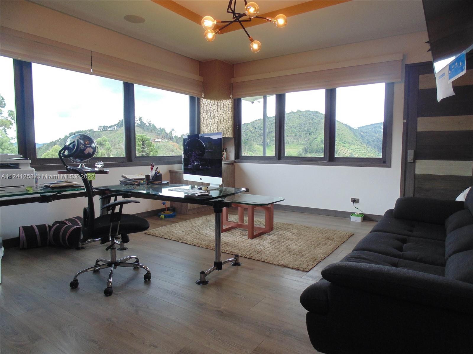 Office with view to Mountains, Gym and Tennis court