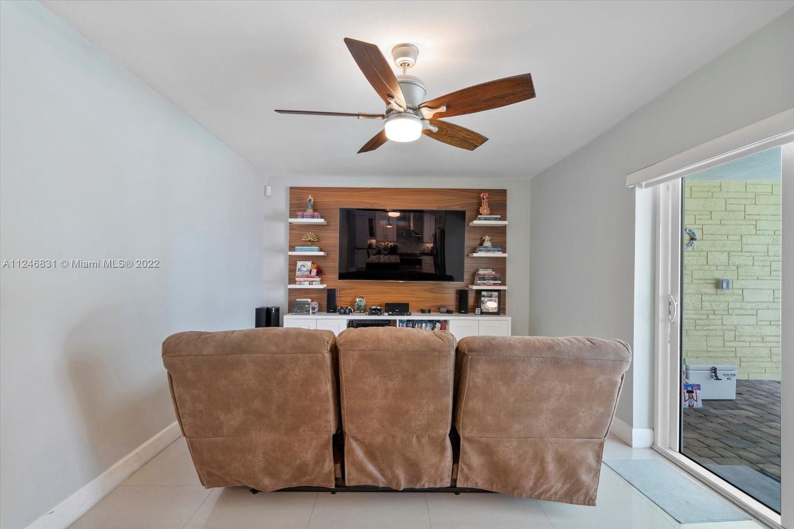 Listing Photo 17