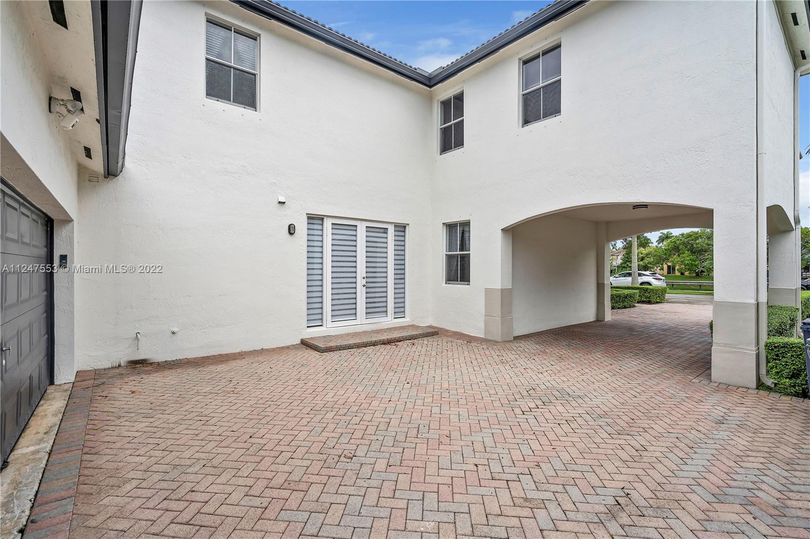 Listing Photo 7