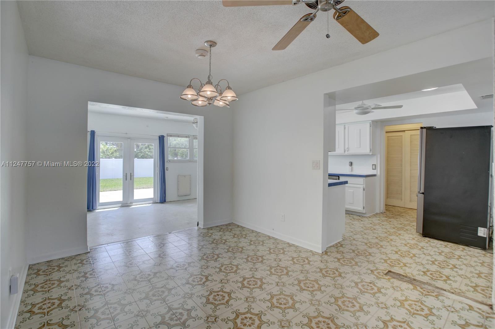 Listing Photo 15