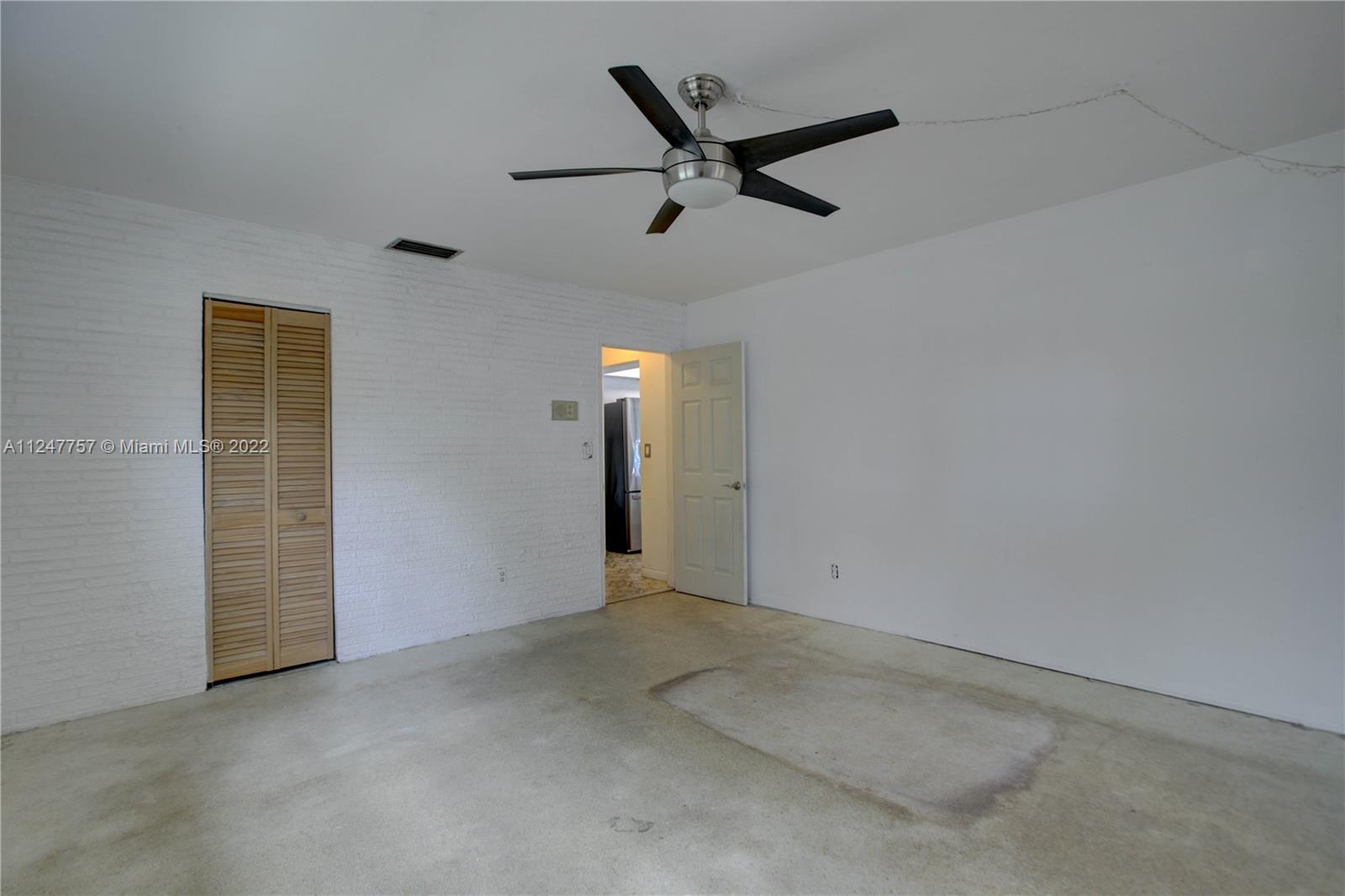 Listing Photo 23