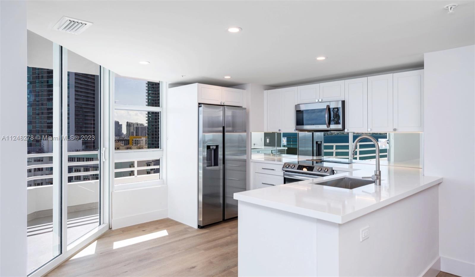 555 NE 34th St 2401