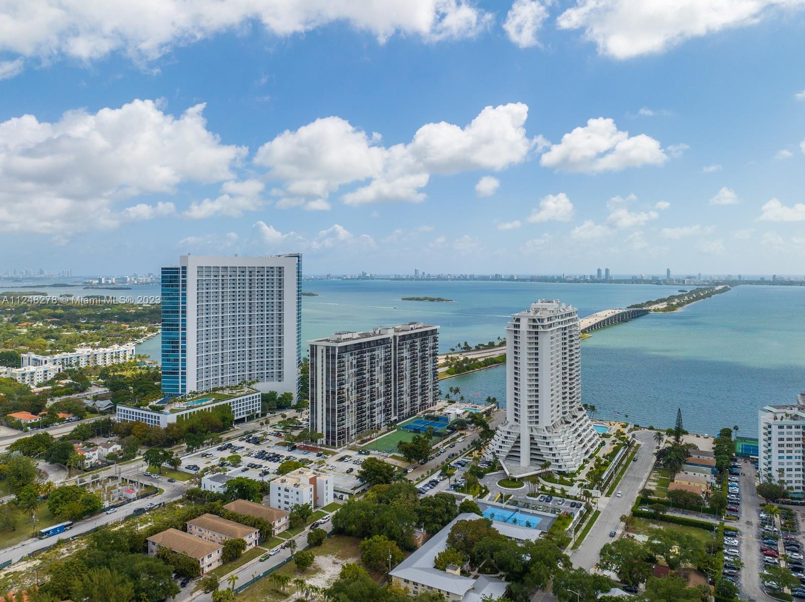555 NE 34th St 2401