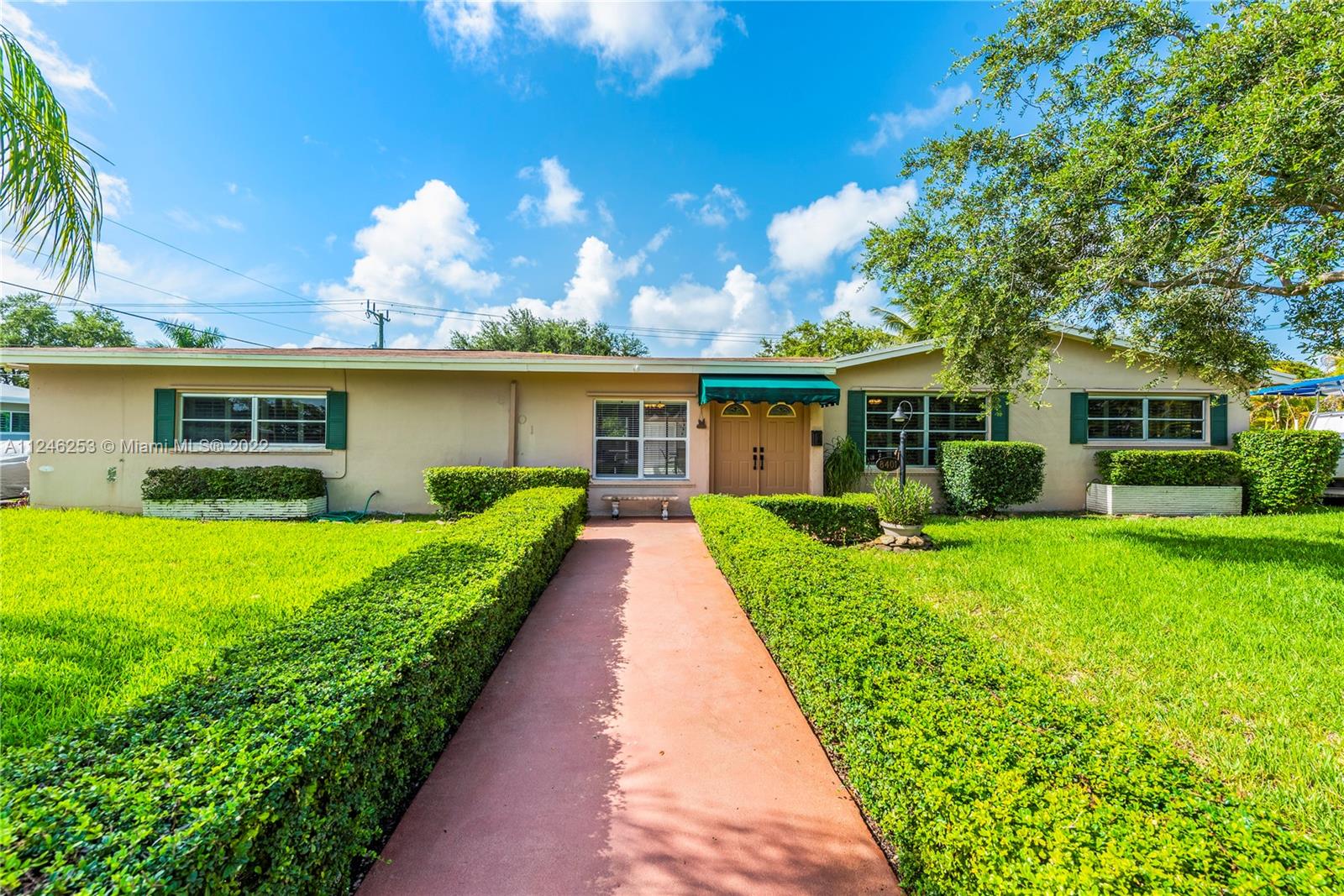 8401 SW 142nd St  For Sale A11246253, FL