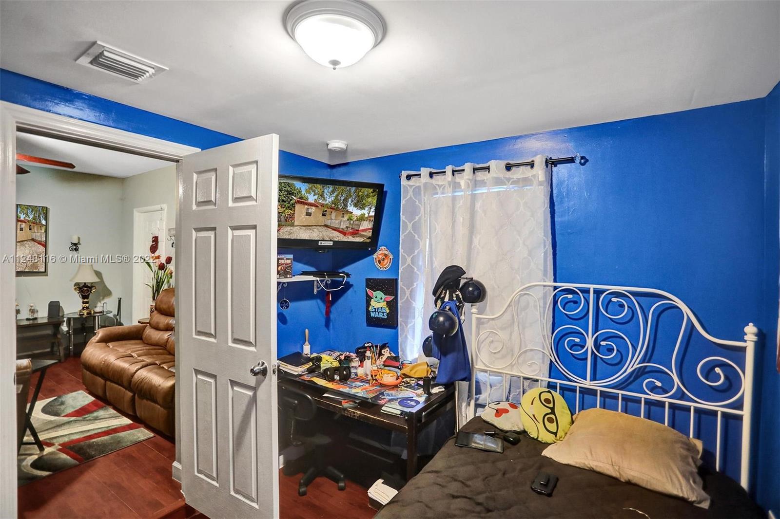 Listing Photo 15