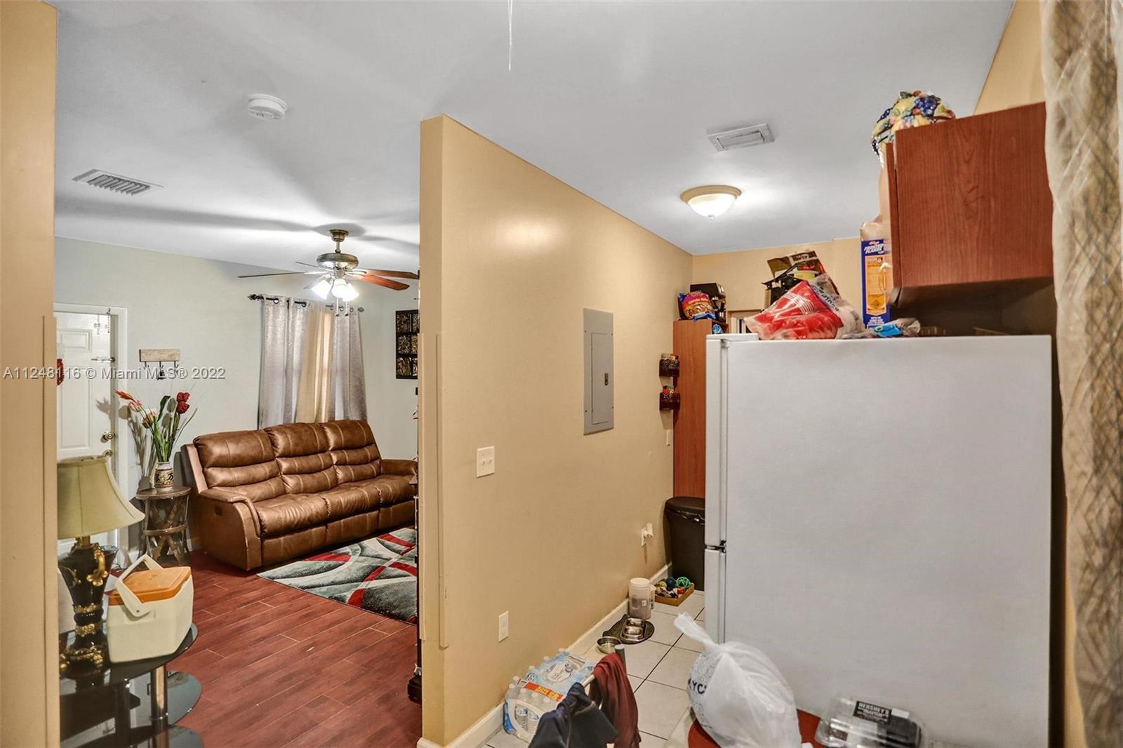 Listing Photo 6